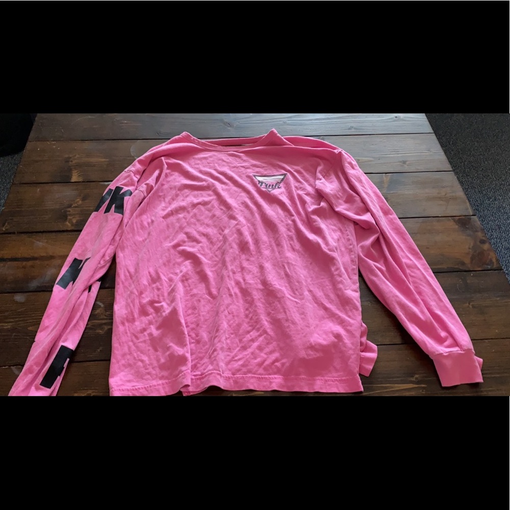 pink shirt